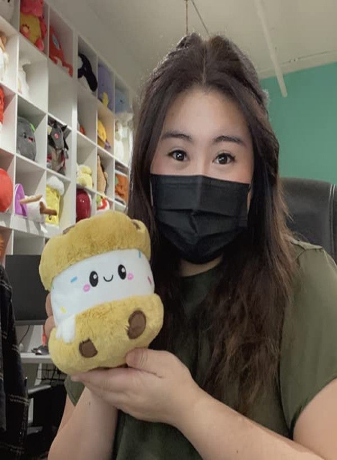 سكويشابل لعبة سناغليمي سناكر كوكيز آيس كريم ساندويتش - مجموعة أطعمة مريحة - 4.5 بوصة - لعبة محشوة قابلة للتجميع - فاصوليا - Image 2